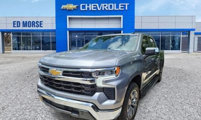 2026 Chevrolet Silverado LT