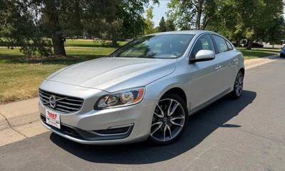 2015 Volvo S60 Premier NON R
