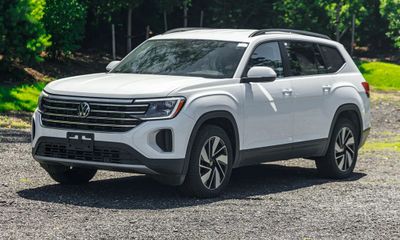 2024 Volkswagen Atlas 4MOTION SE