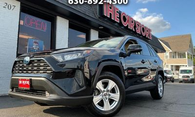 2020 Toyota RAV4 LE HV