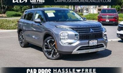 2023 Mitsubishi Outlander ES