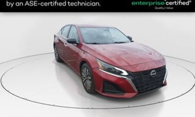 2024 Nissan Altima SV