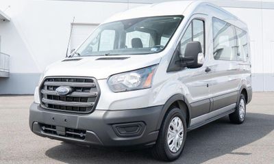 2020 Ford Transit Medium Roof