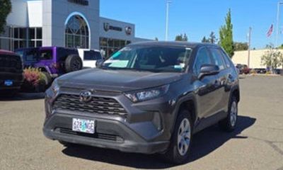 2022 Toyota RAV4 LE