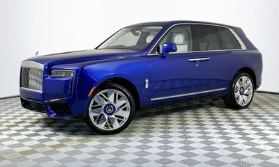 2025 Rolls-Royce Cullinan RR