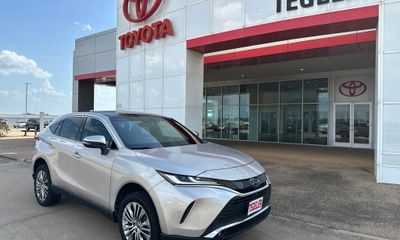 2022 Toyota Venza XLE