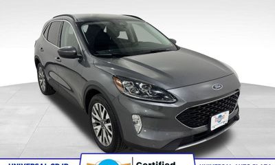 2022 Ford Escape Titanium