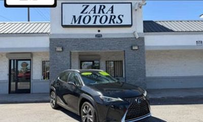 2019 Lexus UX 200 Base Luxury