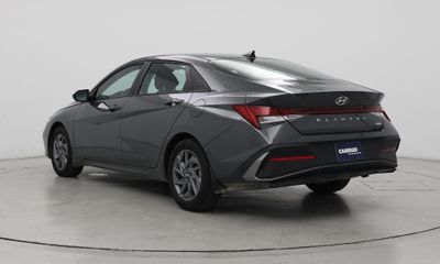 2025 Hyundai Elantra
