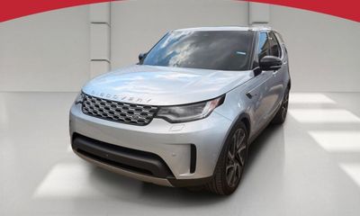 2024 Land Rover Discovery P300 S