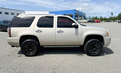 2007 GMC Yukon Denali Sport Utility