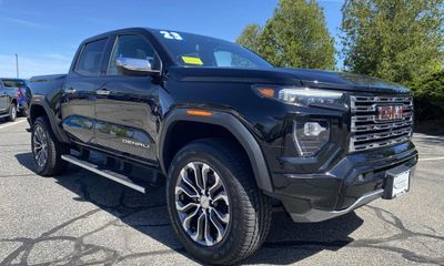 2023 GMC Canyon Denali