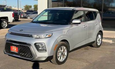 2021 Kia Soul LX S X