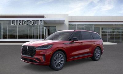 2025 Lincoln Aviator Base