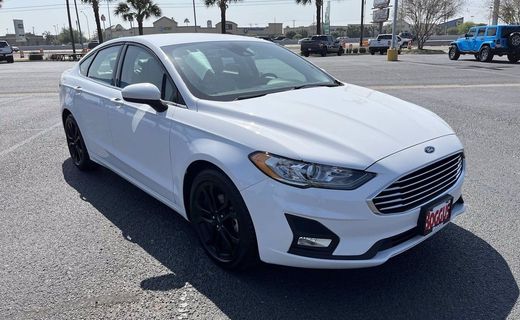 2020 Ford Fusion SE