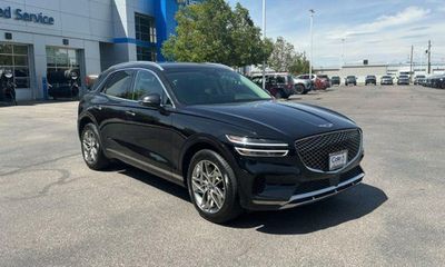 2025 Genesis GV70