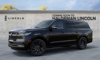 2027 Lincoln Navigator L Reserve