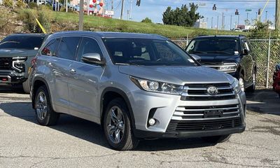 2017 Toyota Highlander LTD Platinum