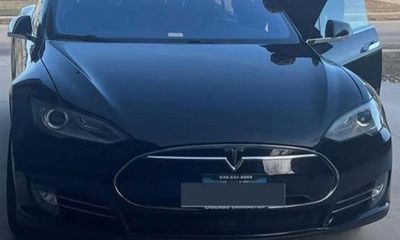2015 Tesla Model S 85D