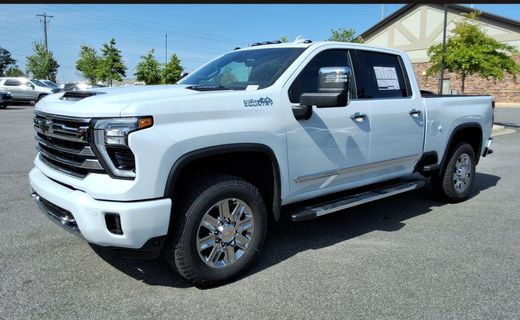 2026 Chevrolet Silverado HD High Country