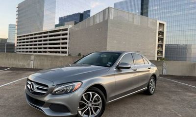 2015 Mercedes-Benz C-Class 4 Matic