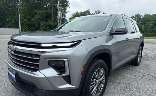 2025 Chevrolet Traverse LT