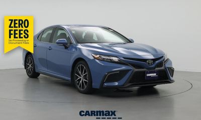 2023 Toyota Camry SE