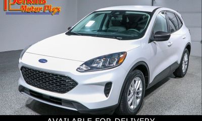 2022 Ford Escape SE