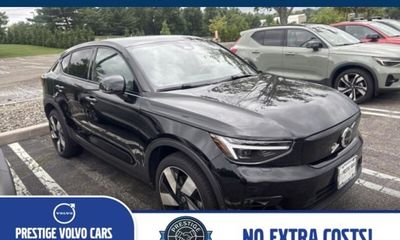 2023 Volvo C40 Ultimate Dark
