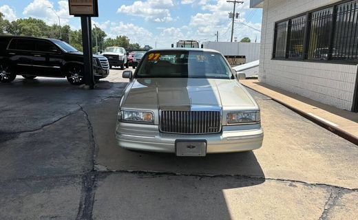 1997 Lincoln Town CAR