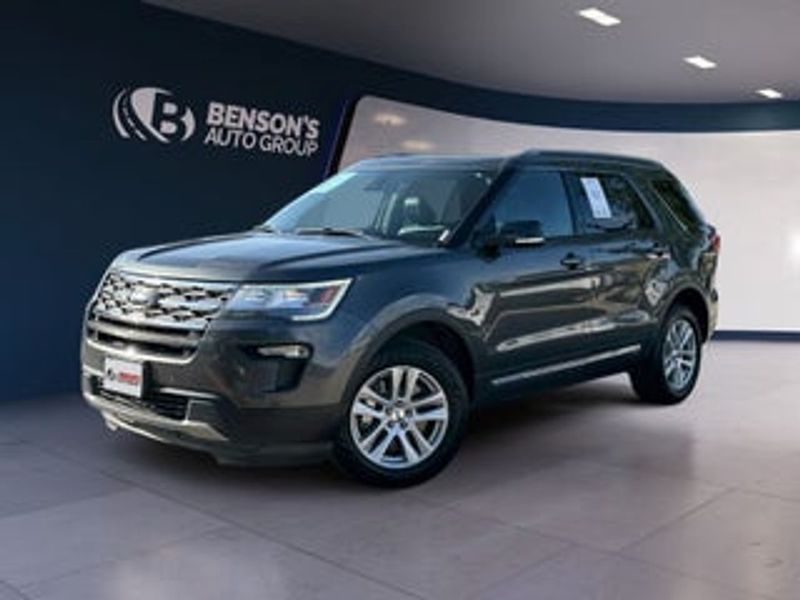 2020 Ford Explorer — a typically priced live listing