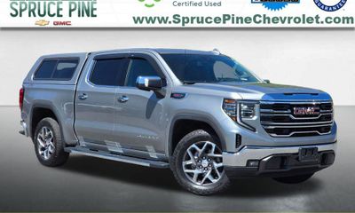 2023 GMC Sierra SLT