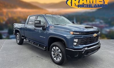 2026 Chevrolet Silverado HD Custom