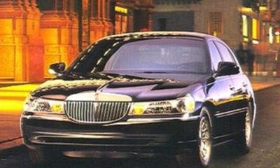 1999 Lincoln Town CAR Executive