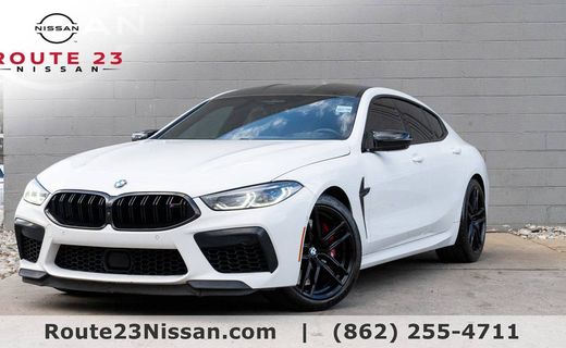 2023 BMW M8