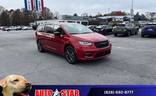 2026 Chrysler Pacifica Select