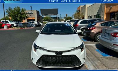 2022 Toyota Corolla LE
