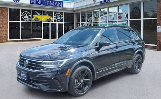 2024 Volkswagen Tiguan 4MOTION SE Black