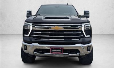2024 Chevrolet Silverado HD LTZ