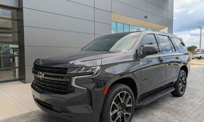 2023 Chevrolet Tahoe RST
