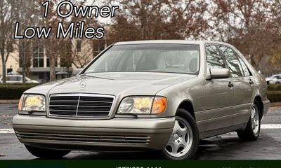 1999 Mercedes-Benz S-Class
