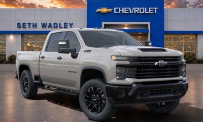 2026 Chevrolet Silverado HD Custom