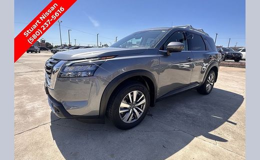 2025 Nissan Pathfinder SL