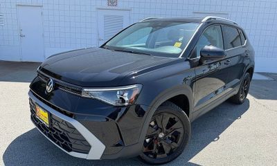 2026 Volkswagen Taos SE