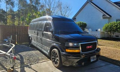 2023 GMC Savana EXT