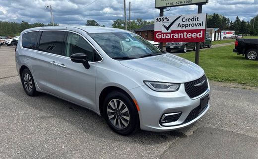 2024 Chrysler Pacifica Select