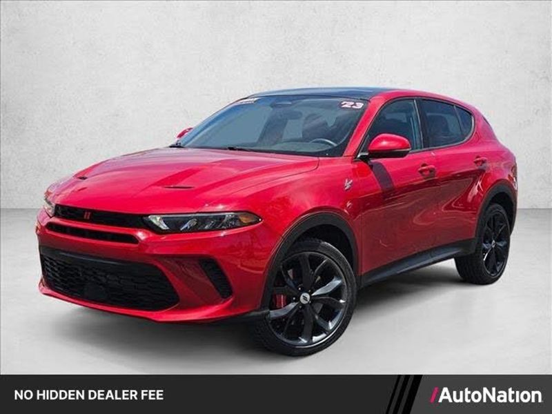 2023 Dodge Hornet — a typically priced live listing
