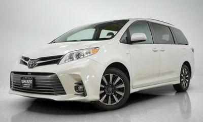 2019 Toyota Sienna LTD Premium XLE
