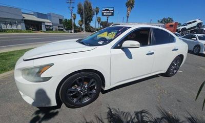 2012 Nissan Maxima S