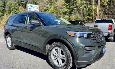 2022 Ford Explorer Base